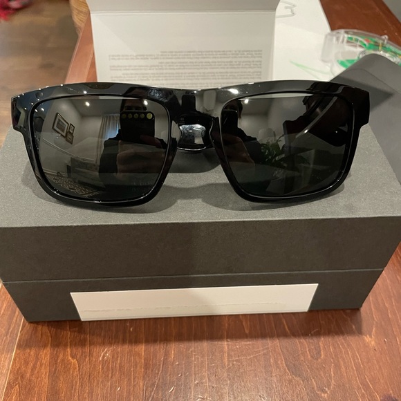 Bose Accessories Bose Bluetooth Sunglasses New In Box Never Worn Poshmark